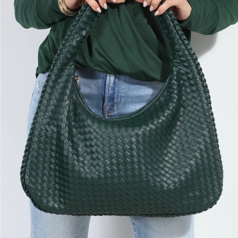 Hunter Green Woven Shoulder Purse Bag. NWOT